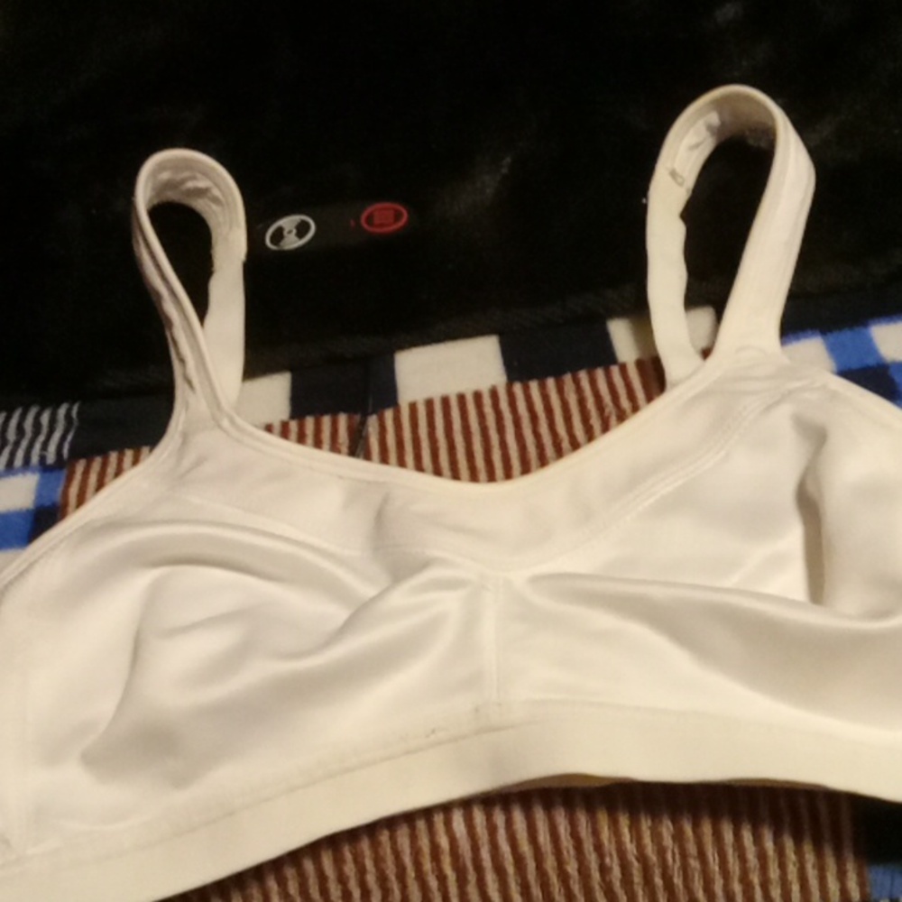Playtex bra size 36b good condition white - Picture 2 of 2